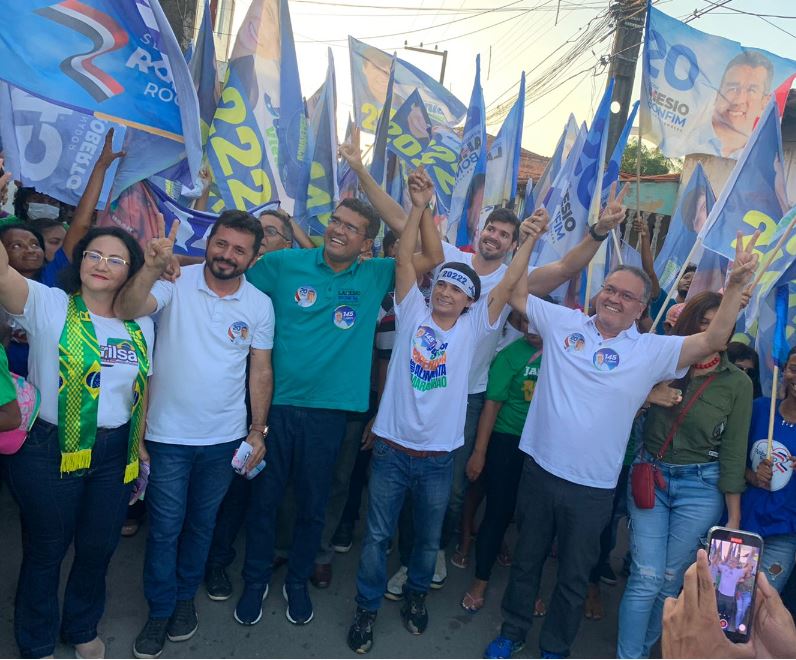 Júnior vieira lança campanha e apresenta Lahesio Bonfim e Roberto Rocha